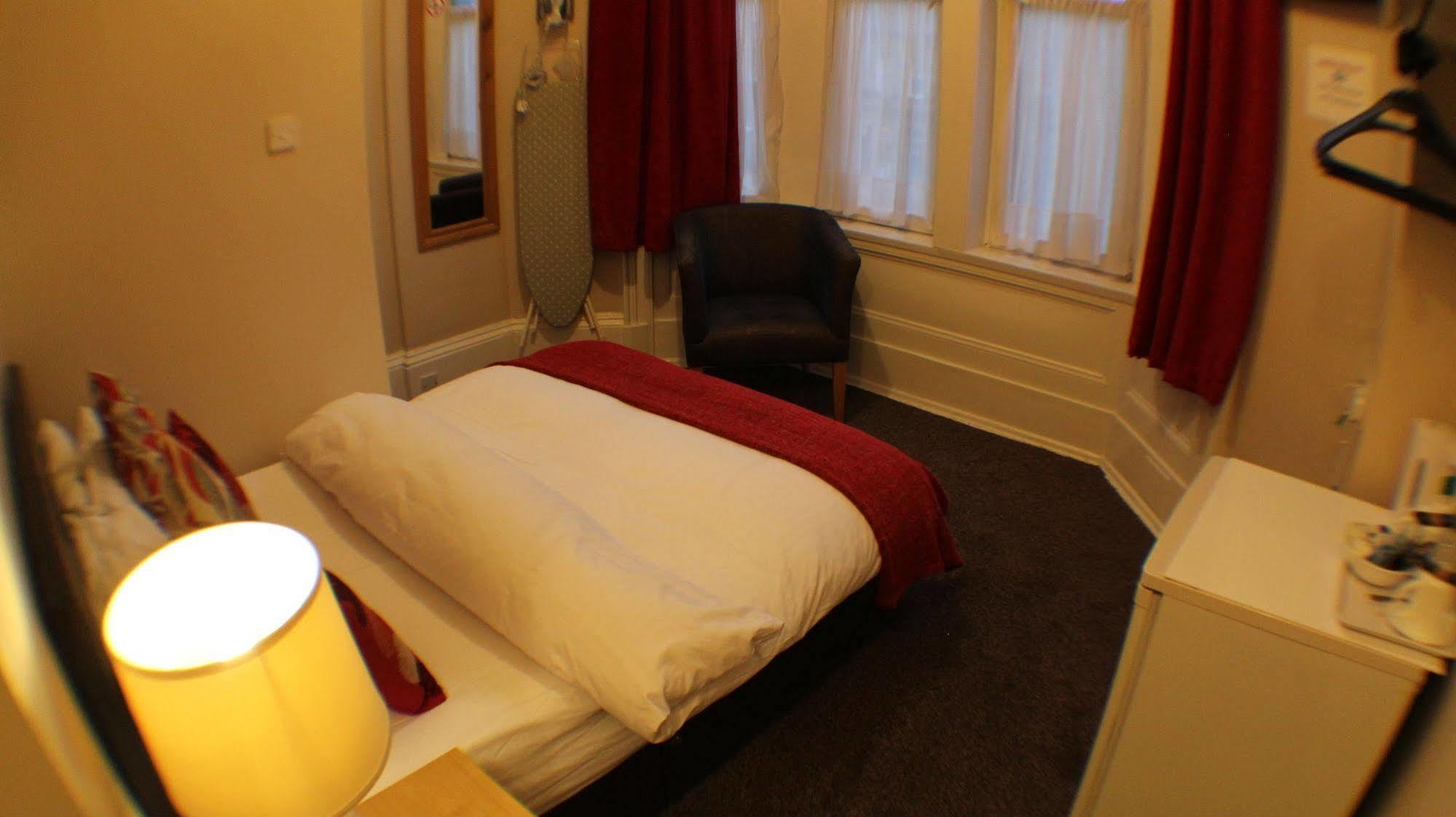 Edgerton Hotel Huddersfield Kültér fotó