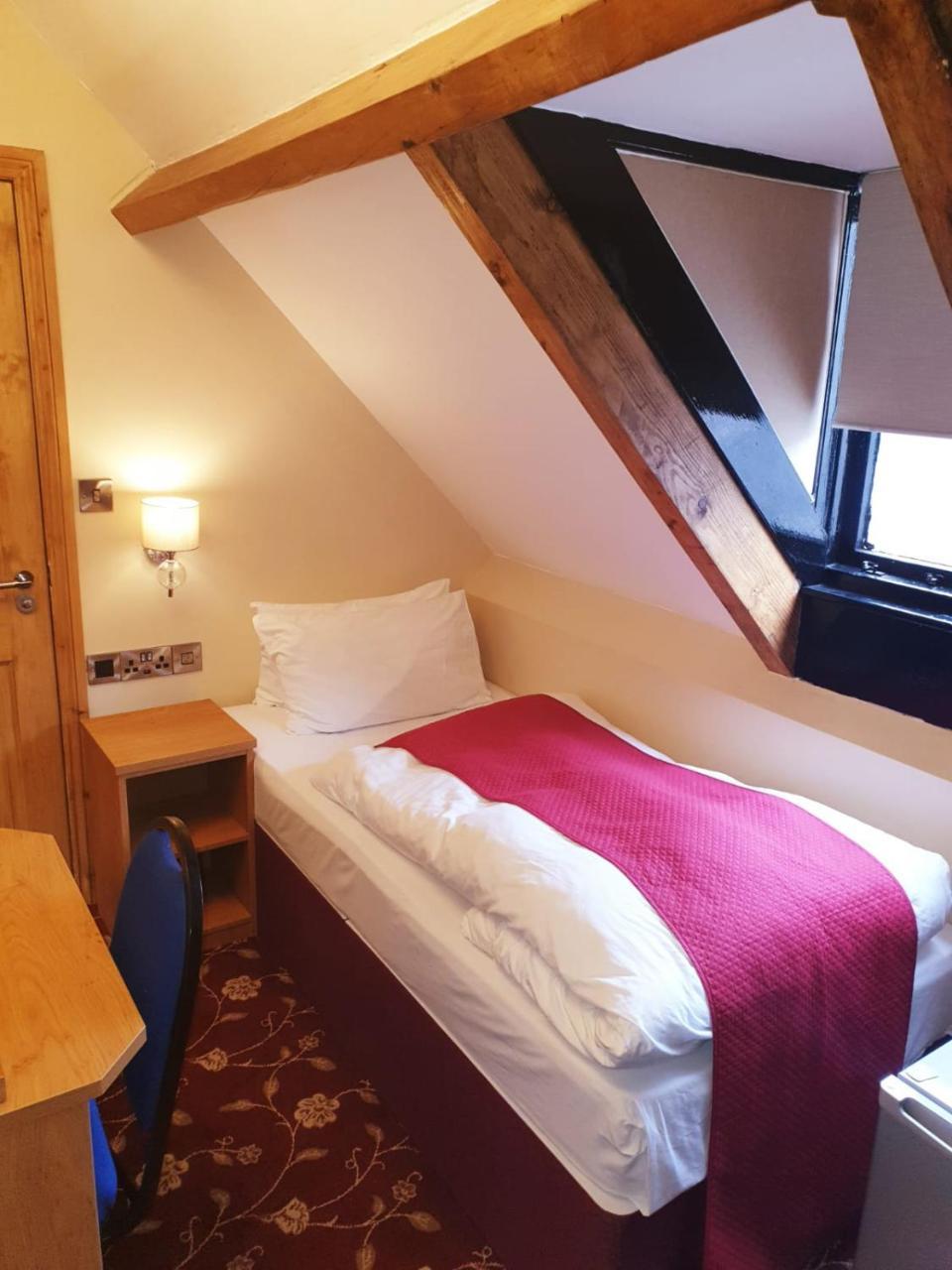 Edgerton Hotel Huddersfield Kültér fotó